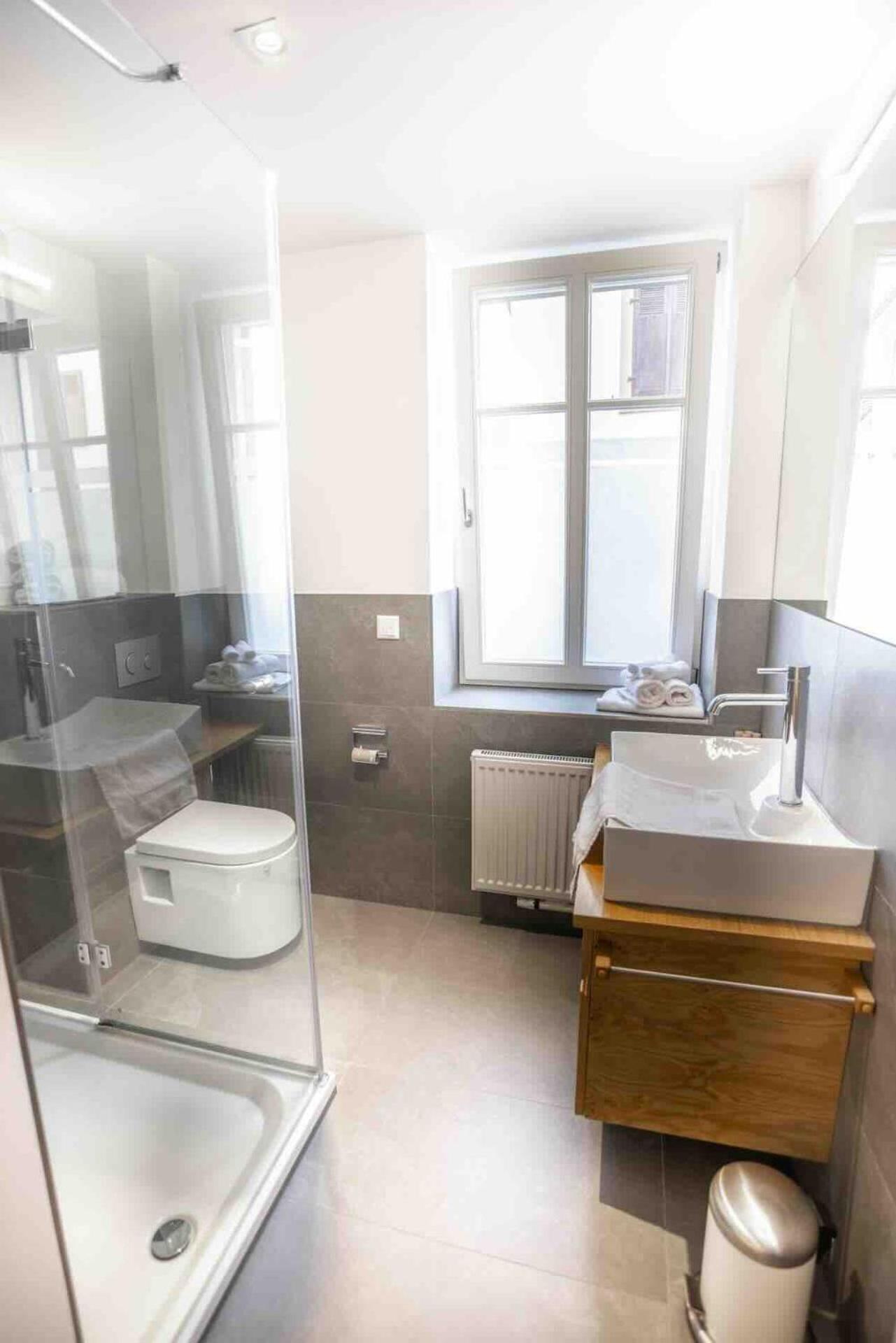 Wanderers Neubau Bed & Breakfast Birkweiler